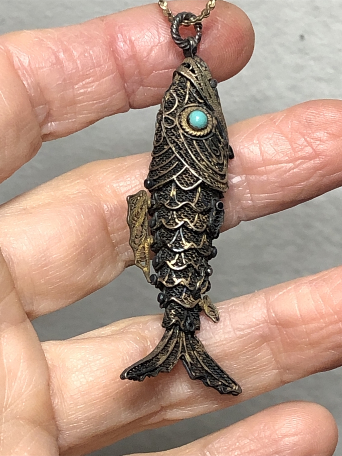 925 Sterlind Cannetille Turquoise Eyed Articulated Fish Locket Pendant Necklace