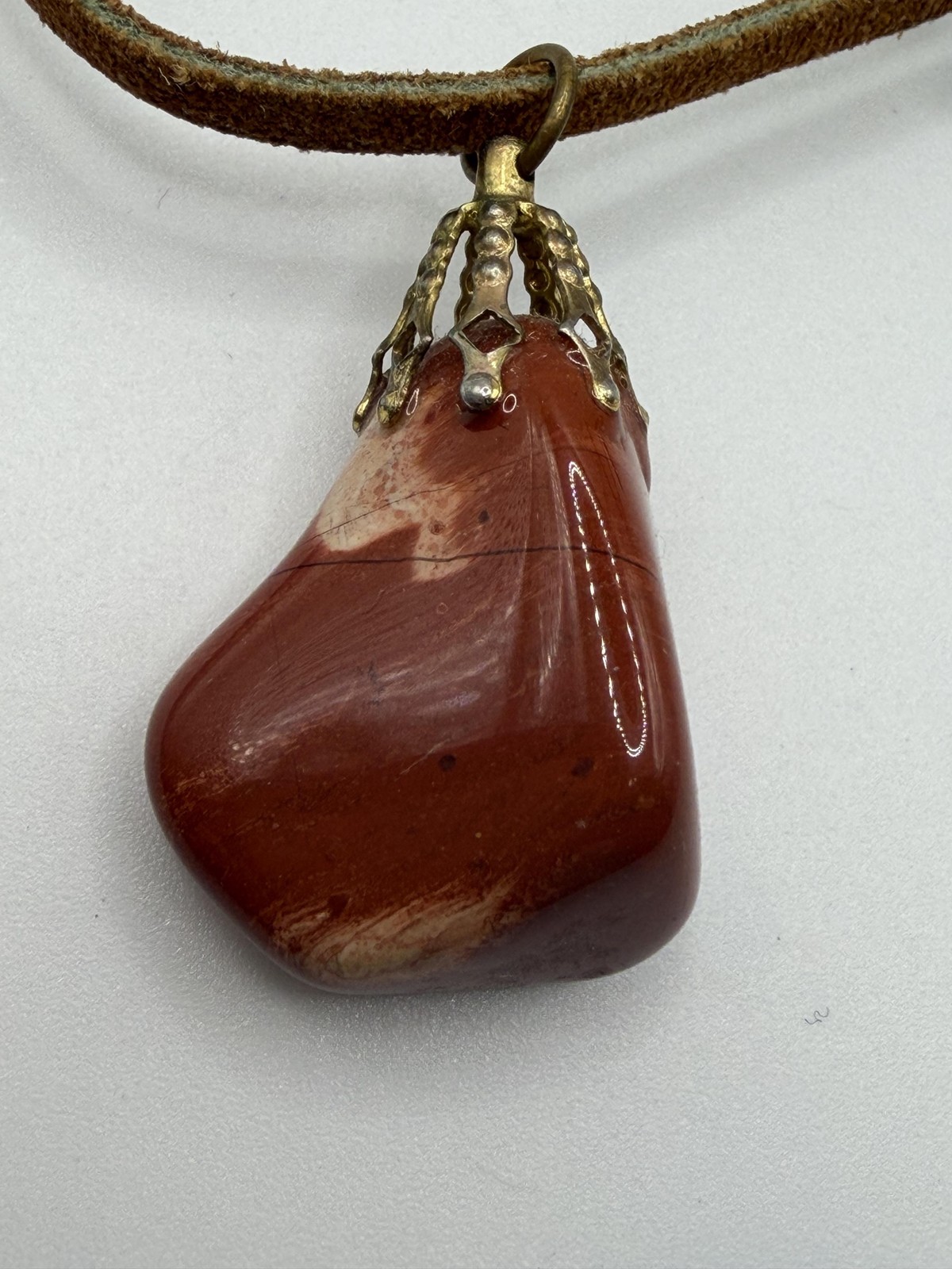 BROWN STONE PENDANT NECKLACE LEATHER CORD BRASS TONE UNISEX BOHO NATURE