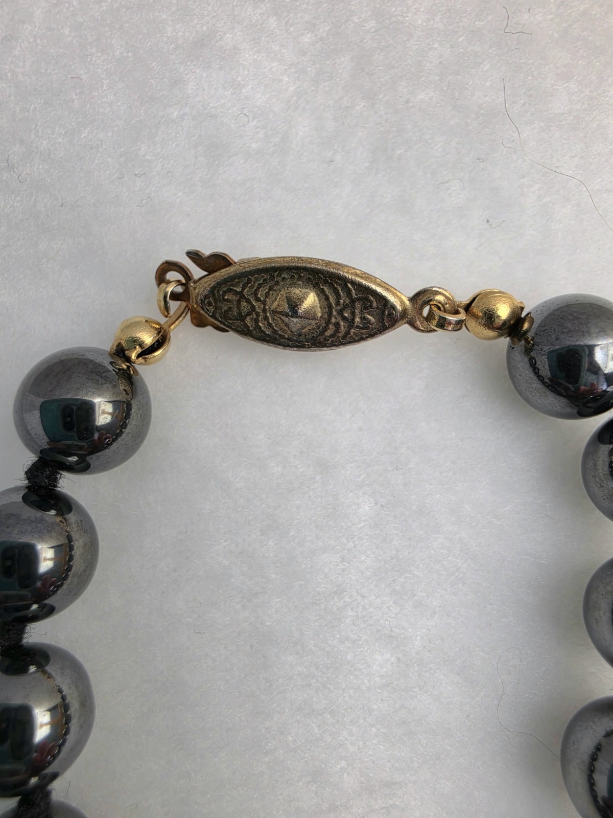 Vintage Genuine 24″ Hematite 8mm Round Bead Necklace Hand Knotted Secure Clasp