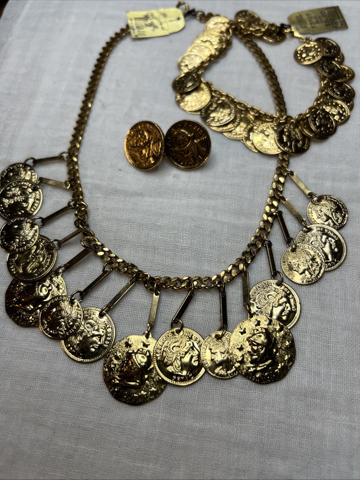 VTG Crown Trifari Jewels Antique Gold Roman Coin Demi Parure Set NOS 1978-85