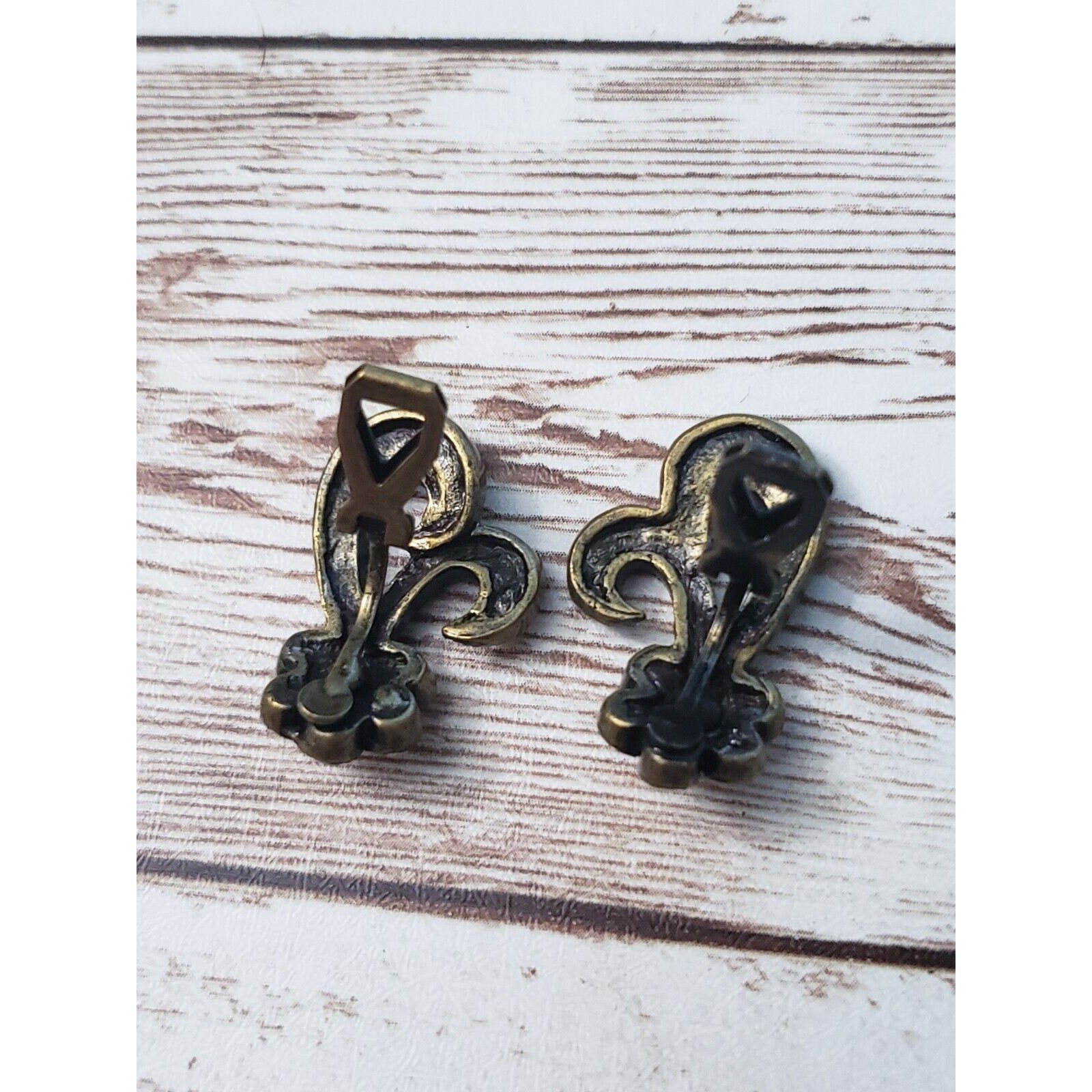 Vintage Clip On Earrings Dark Metal & Clear Gem 1″