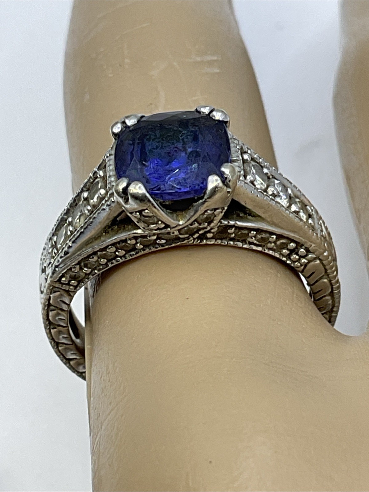 Ladies Ring Solid 14K White Gold Cushion Blue Stone & Diamonds VINTAGE HANDMADE