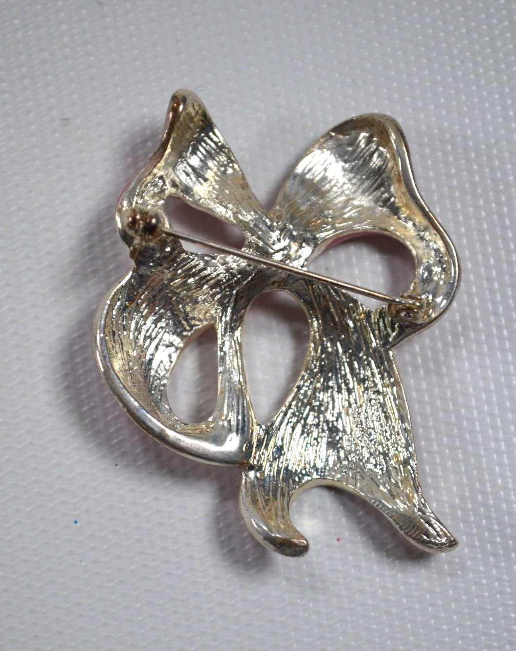 Vintage Ribbon Bow Pink Swirl Enamel Coated Brooch Pink Rhinestones