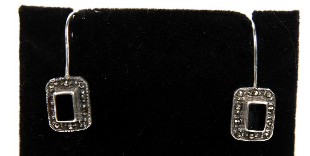 Vtg CW Black Onyx & Marcasite Sterling Silver Drop Hook Rectangle Earrings 3.3g