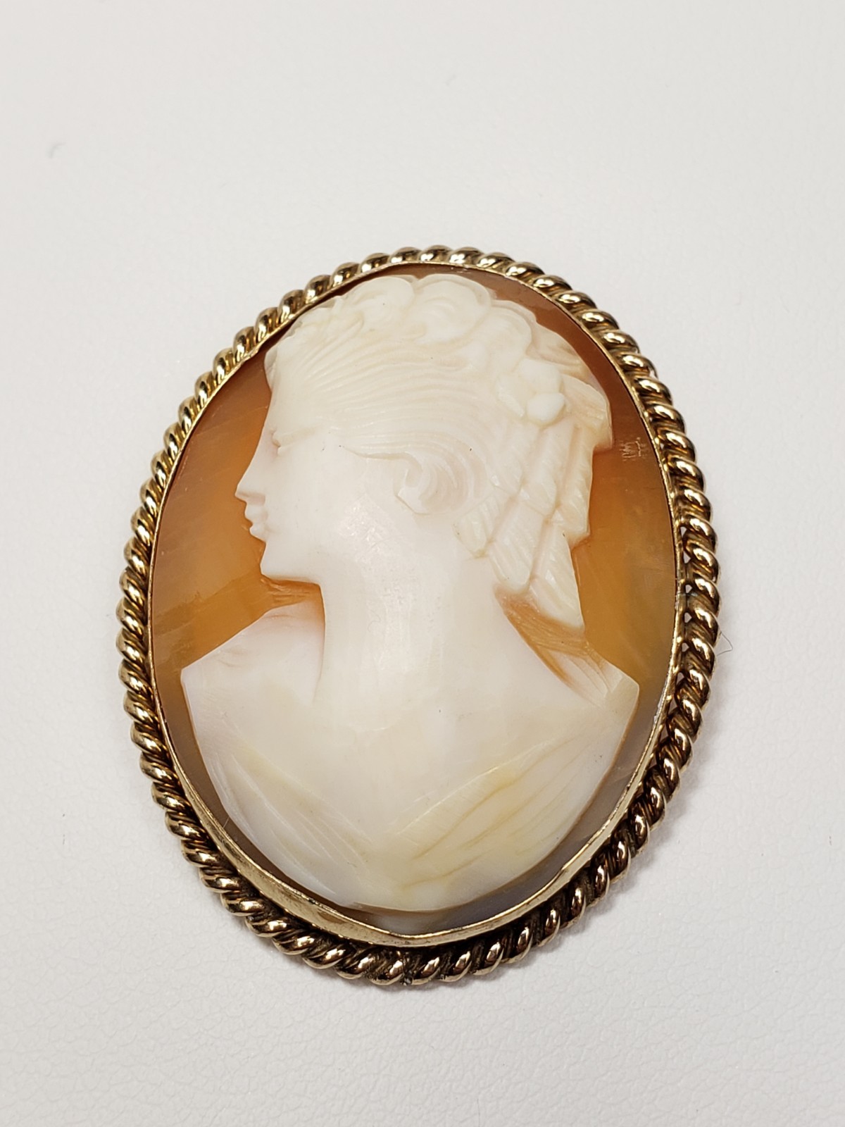 Vintage Antique 8.5g 12k Gold Filled 39X31mm Carved Cameo Brooch Pendant
