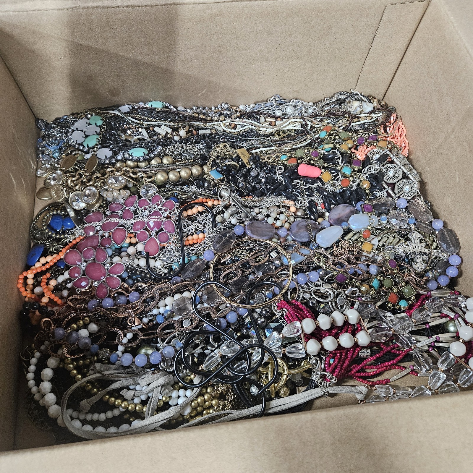 Premier Designs Jewelry HUGE 8+ lbs Necklace Lot 50 Necklaces Modern