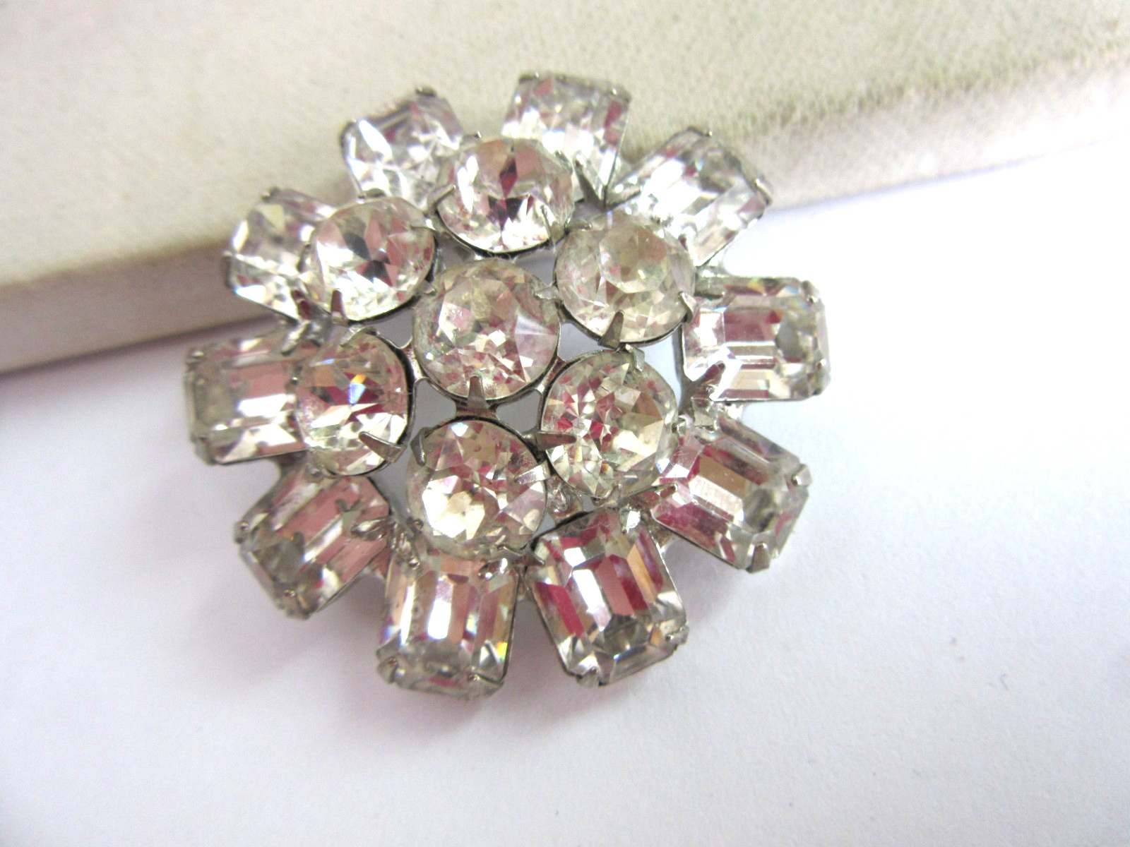 Vintage Weiss silver tone prongset white round and emerald cut rhinestone pin