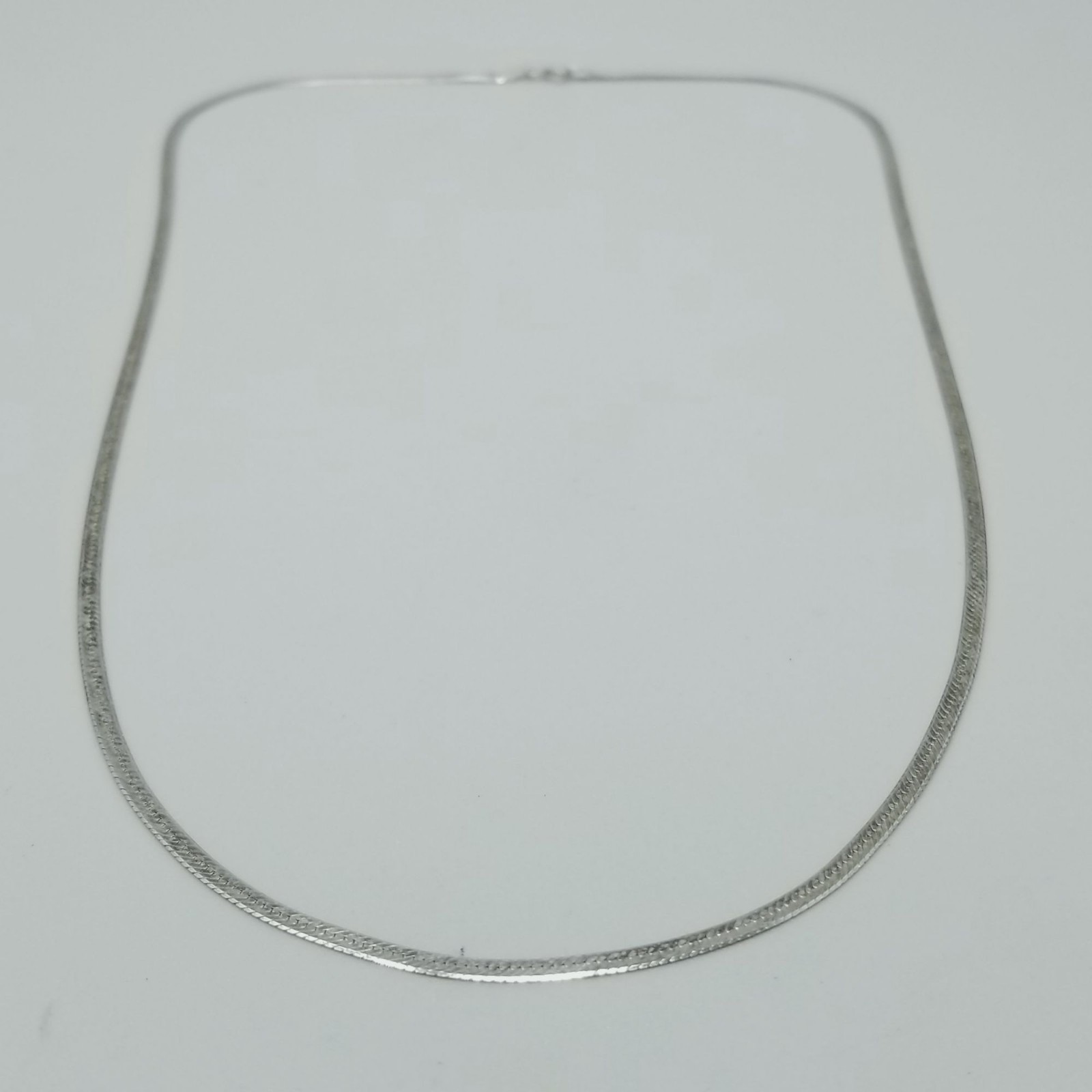Vintage Sterling Silver Flat Herringbone Chain Necklace 22 Inches Long Italy