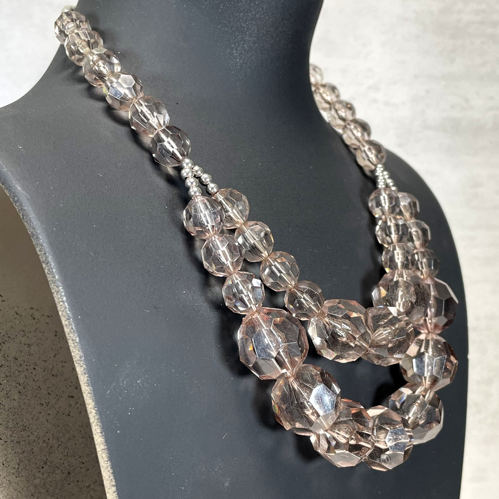 Vintage Double Strand Pale Champaign Color Graduated Faceted Beads Necklace 18″
