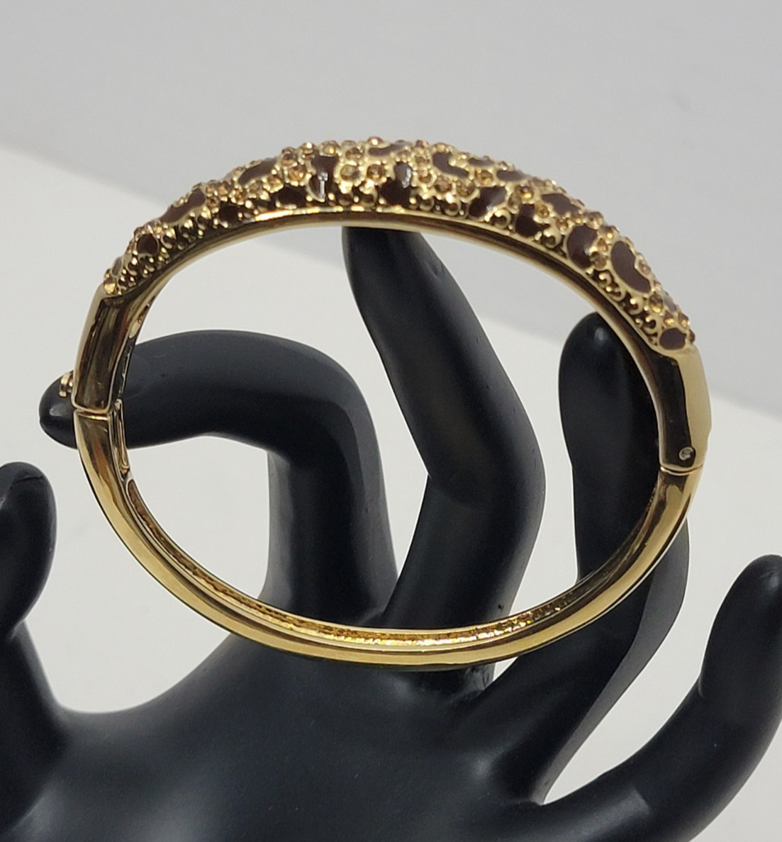Bangle Bracelet Animal Print Enamel Gold Tone, Hinged Opening