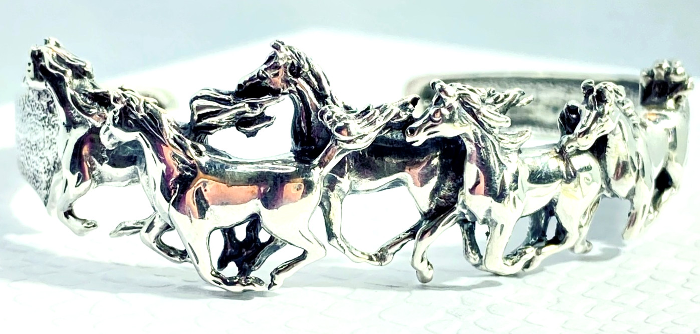 Vintage Sterling Silver 3D Galloping Horses Textured Cuff Bracelet 2 3/8″
