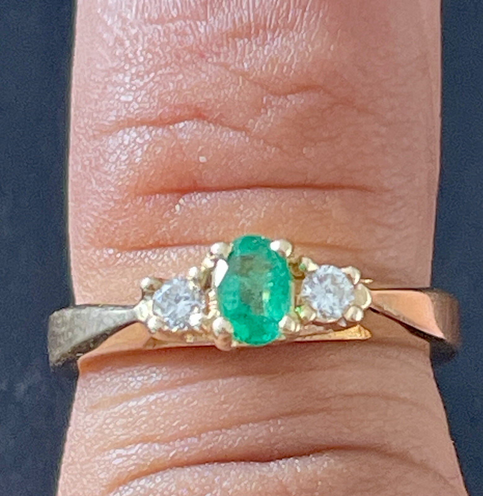 14KT Yellow Gold Emerald & Diamond Ring. Size 4.25(S67)