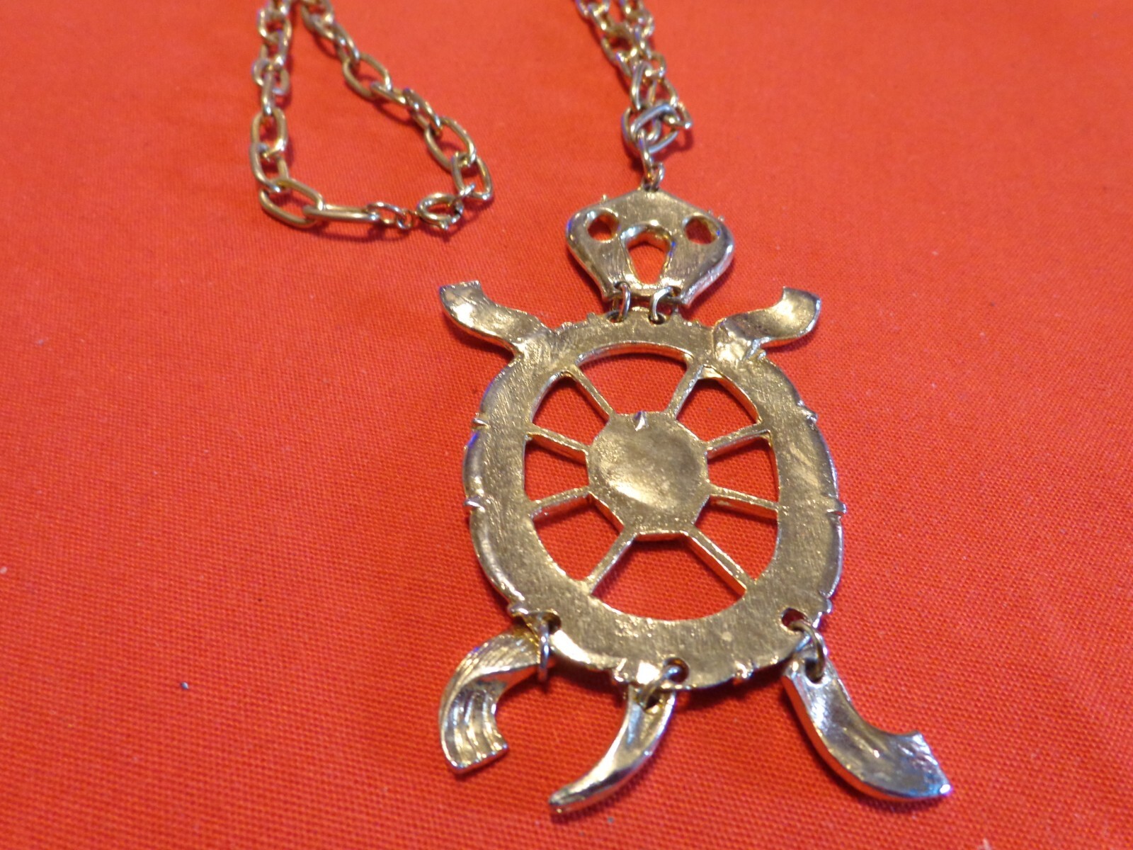 ANTIQUE TURTLE NECKLACE PENDANT 24 in CHAIN GOLD TONE METAL 3 1/2 x 2 in # 154