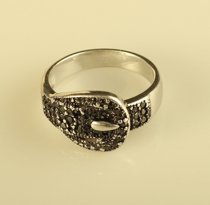 Vintage Sterling Victoria Townsend DBJ Genuine Black Diamond Belt Ring sz 7 1/4