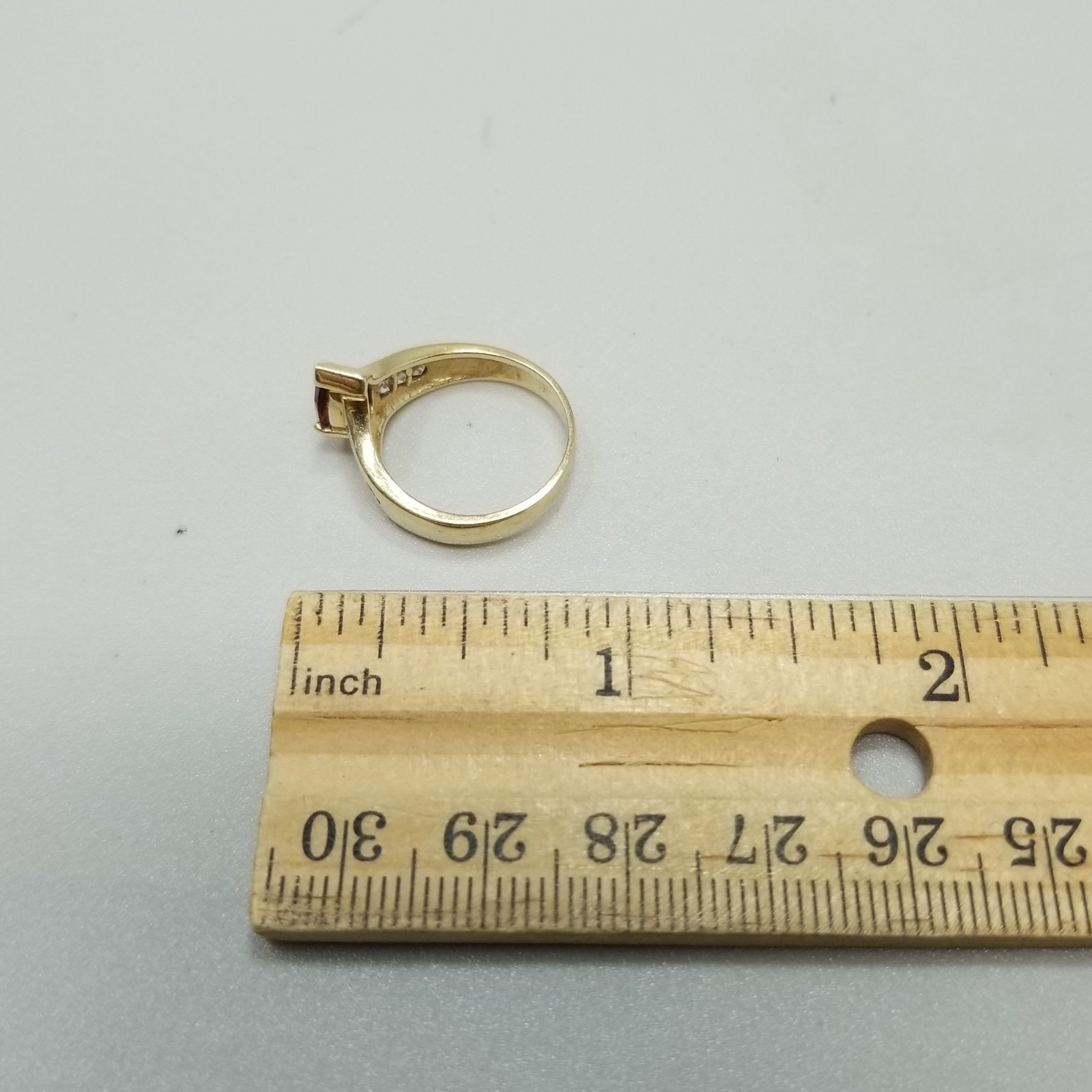 Vintage 14k Yellow Gold Red Garnet Ring Size 5 Band Pear Cut January Birthstone