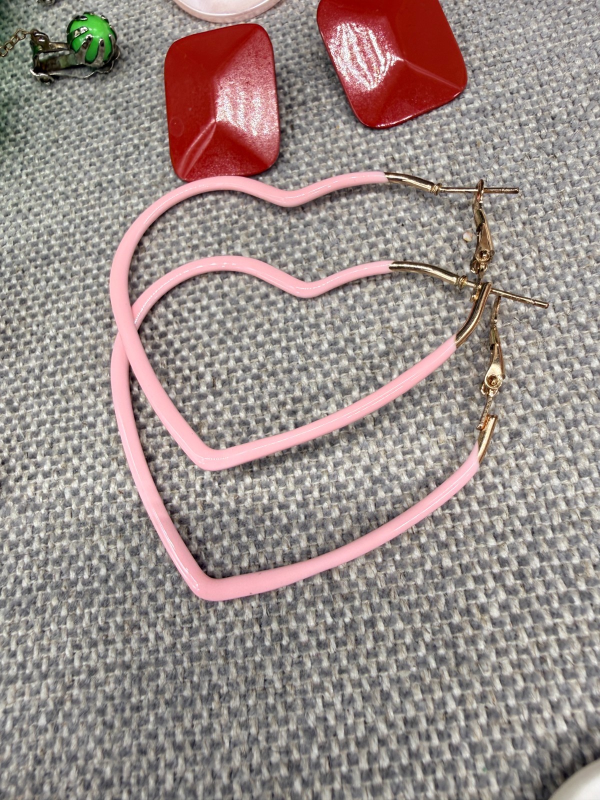 Vintage Earring Lot Pierced Clip Ons 6 Pair Retro Y2K Acrylic Hearts Flowers