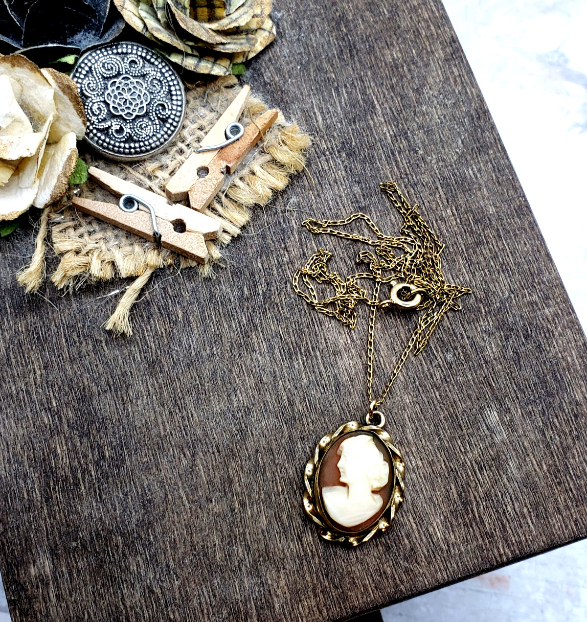 Vintage A & Z Hand Carved Cameo 12K gold plated necklace 18″