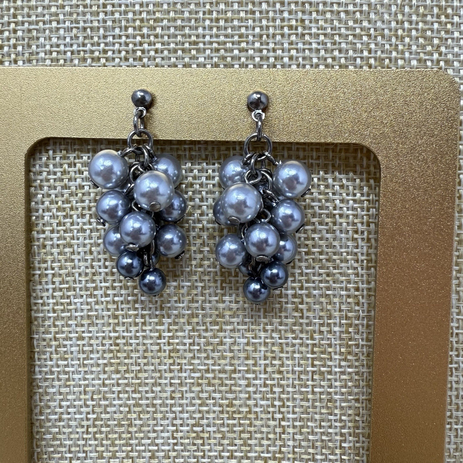 3 Strand Twisted Faux Gray Graduated Pearl Bead Necklace and Earring Set
