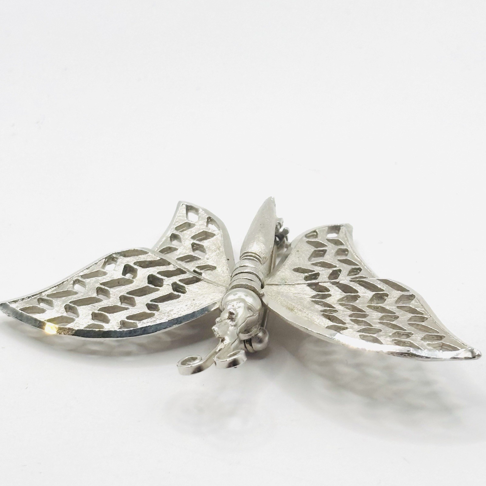 Brooch Metal Butterfly Silver Tone Vintage
