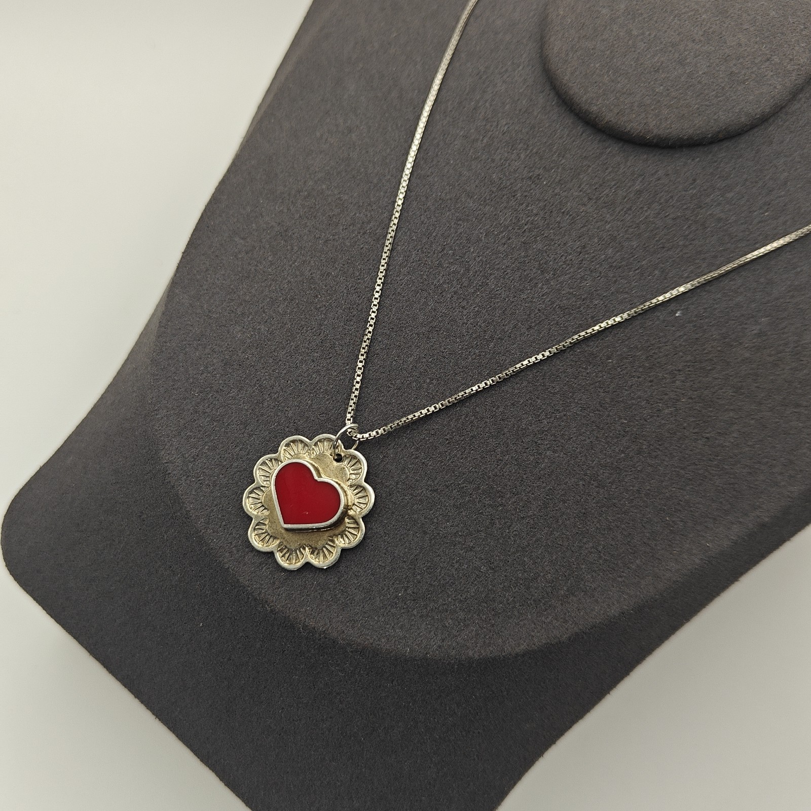 Vtg Southwestern Ornate Heart Pendant Necklace 18″ 6.24g Red Enamel Stone…
