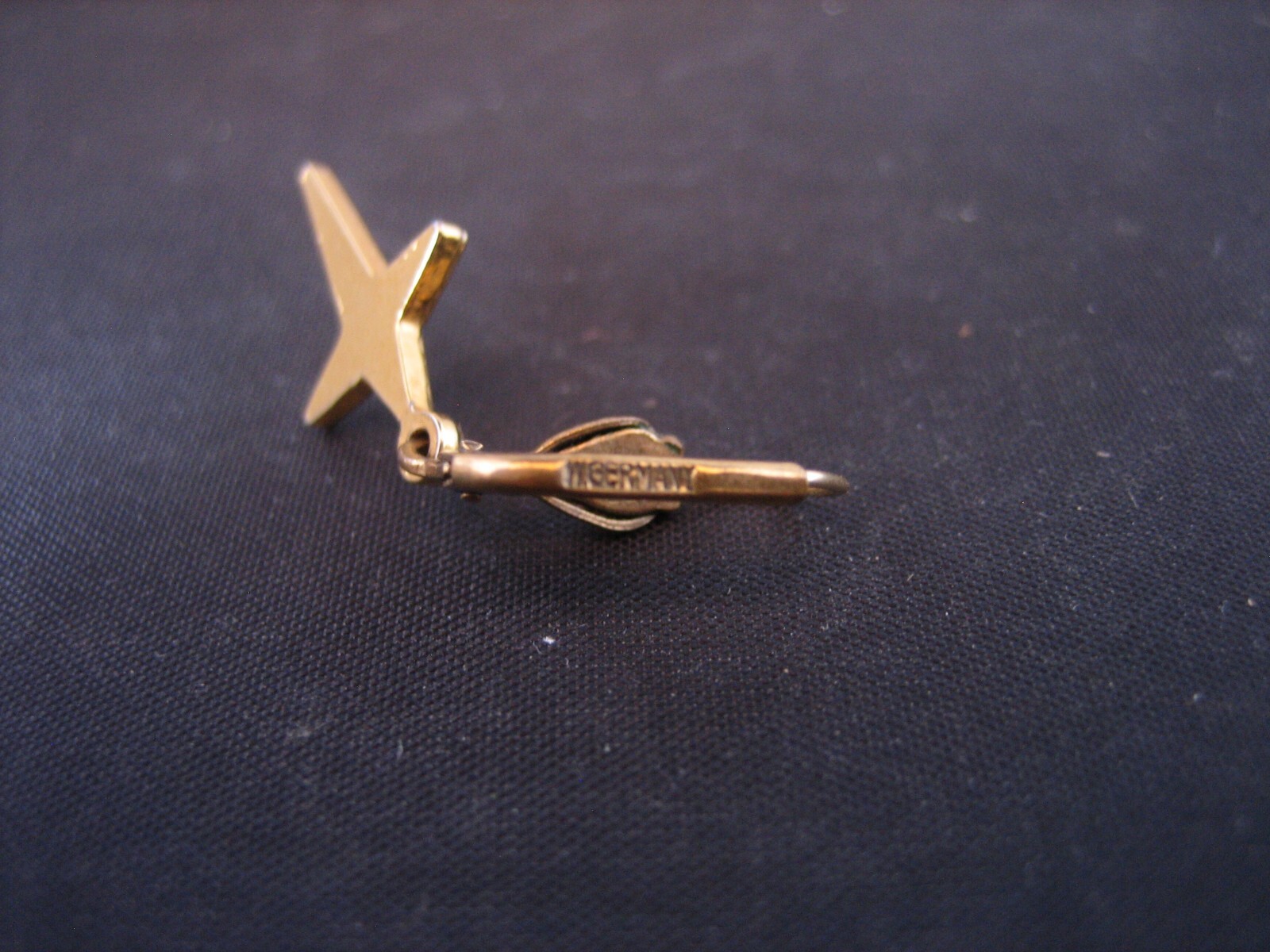 Vintage GES GESCH (Gesetzlich Geschutzt) West Germany Gold Tone Hook Earrings