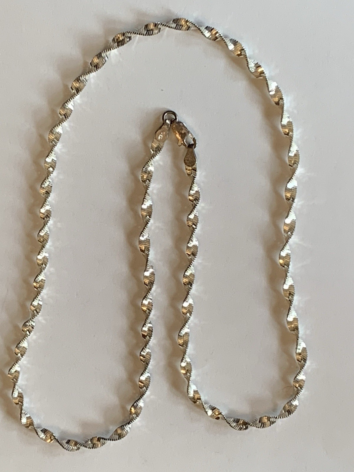 Vintage Sterling Silver 925 Twisted Herringbone Necklace Marked Italy 19 3/4”