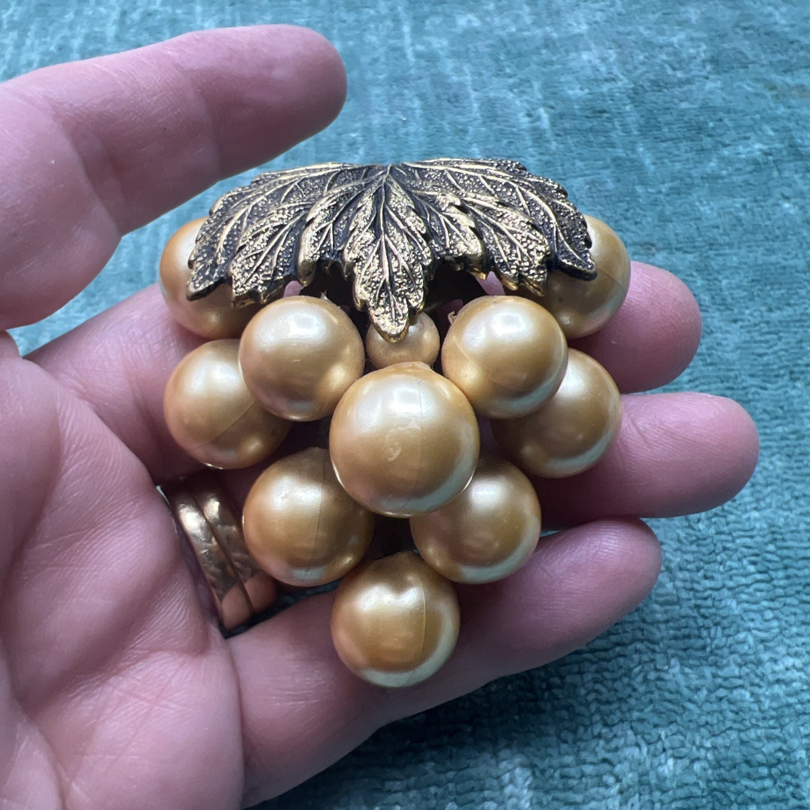Vintage LARGE 2” Gold Tone Bunch Of Grapes Faux Pearl Antique Dress Scarf Clip