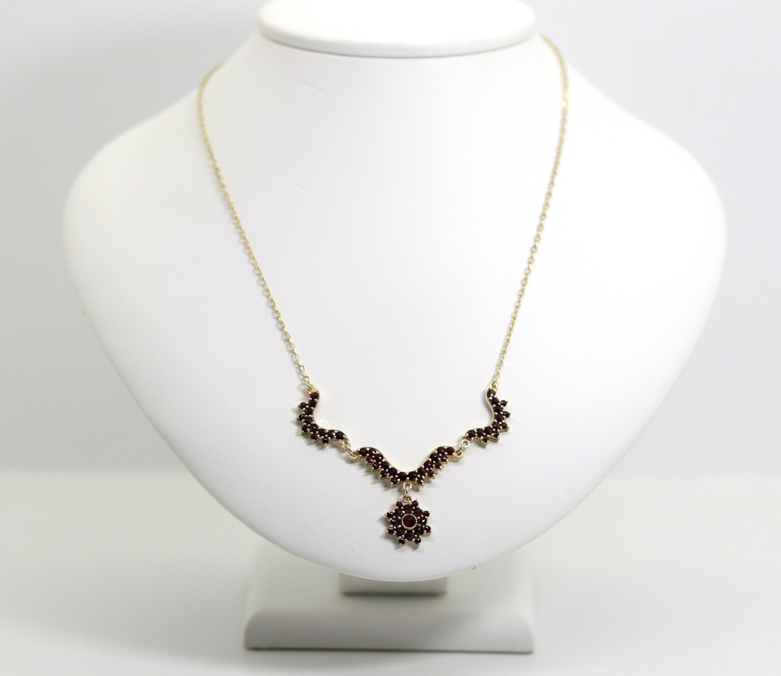 Vintage Silver Necklace Czech G 900 Gold Plated + Garnet Gems Star ,L:17 7/8in