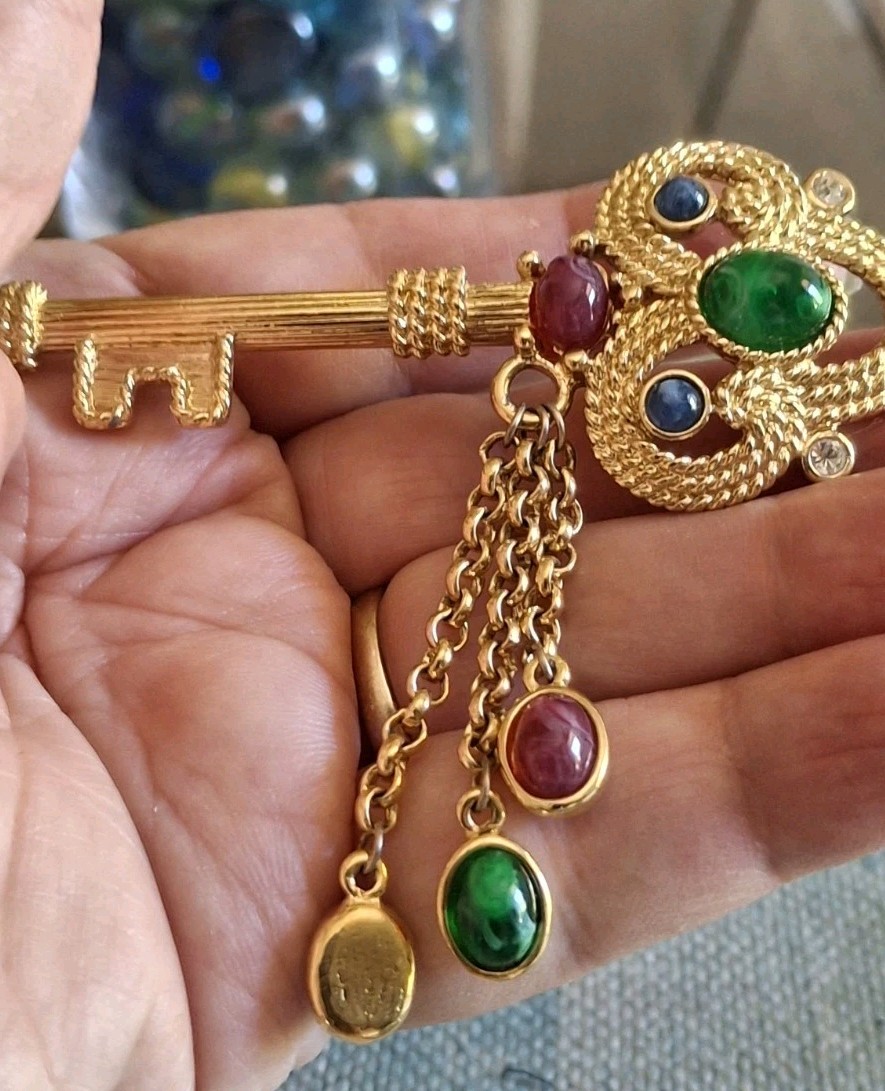 Trifari Jewels of India Key Brooch Green Red Blue Gripoix Cabochon Gold Key Pin