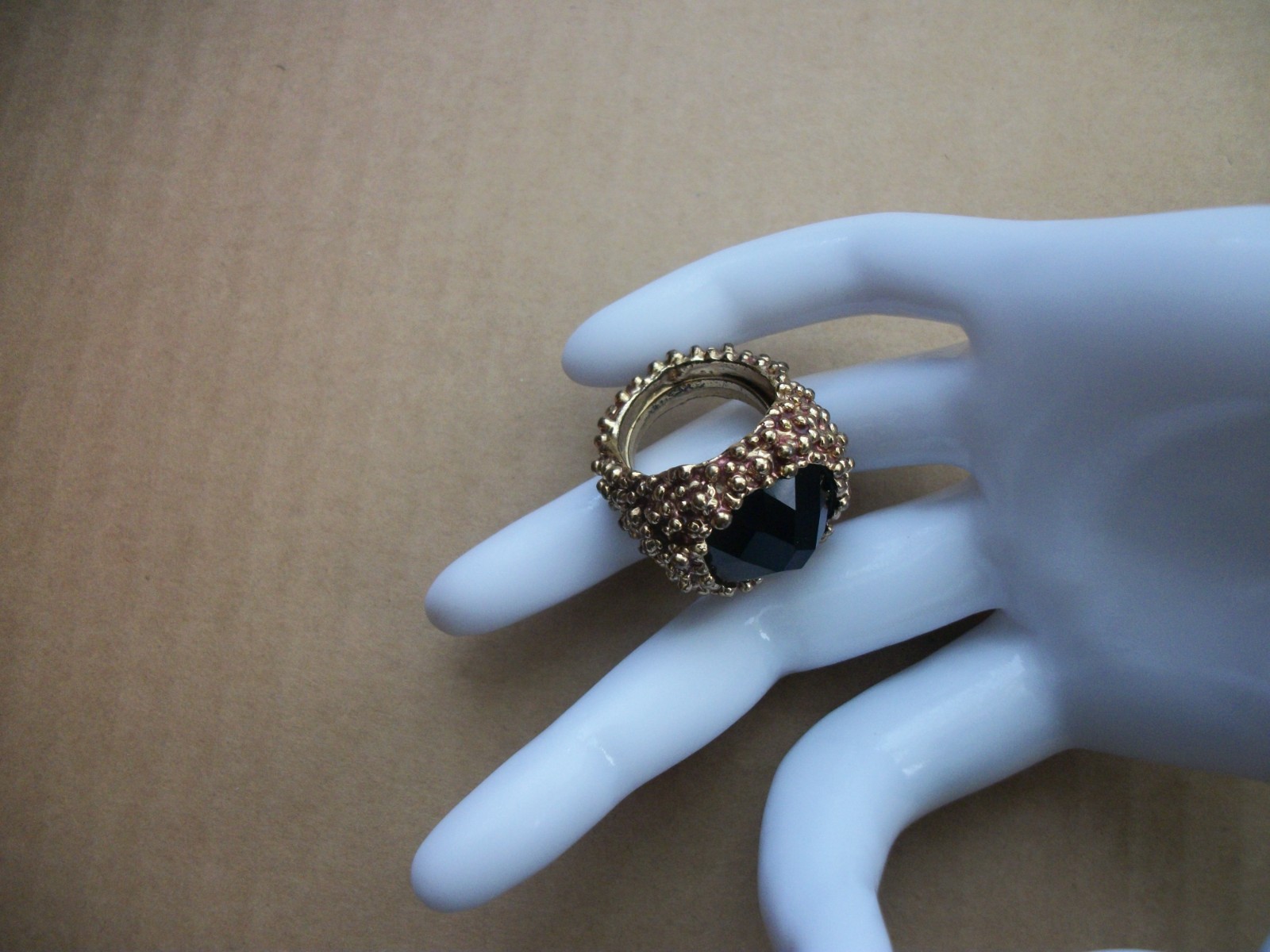 Vintage Avon Cocktail Ring Gold Tone Textured Pebble Black