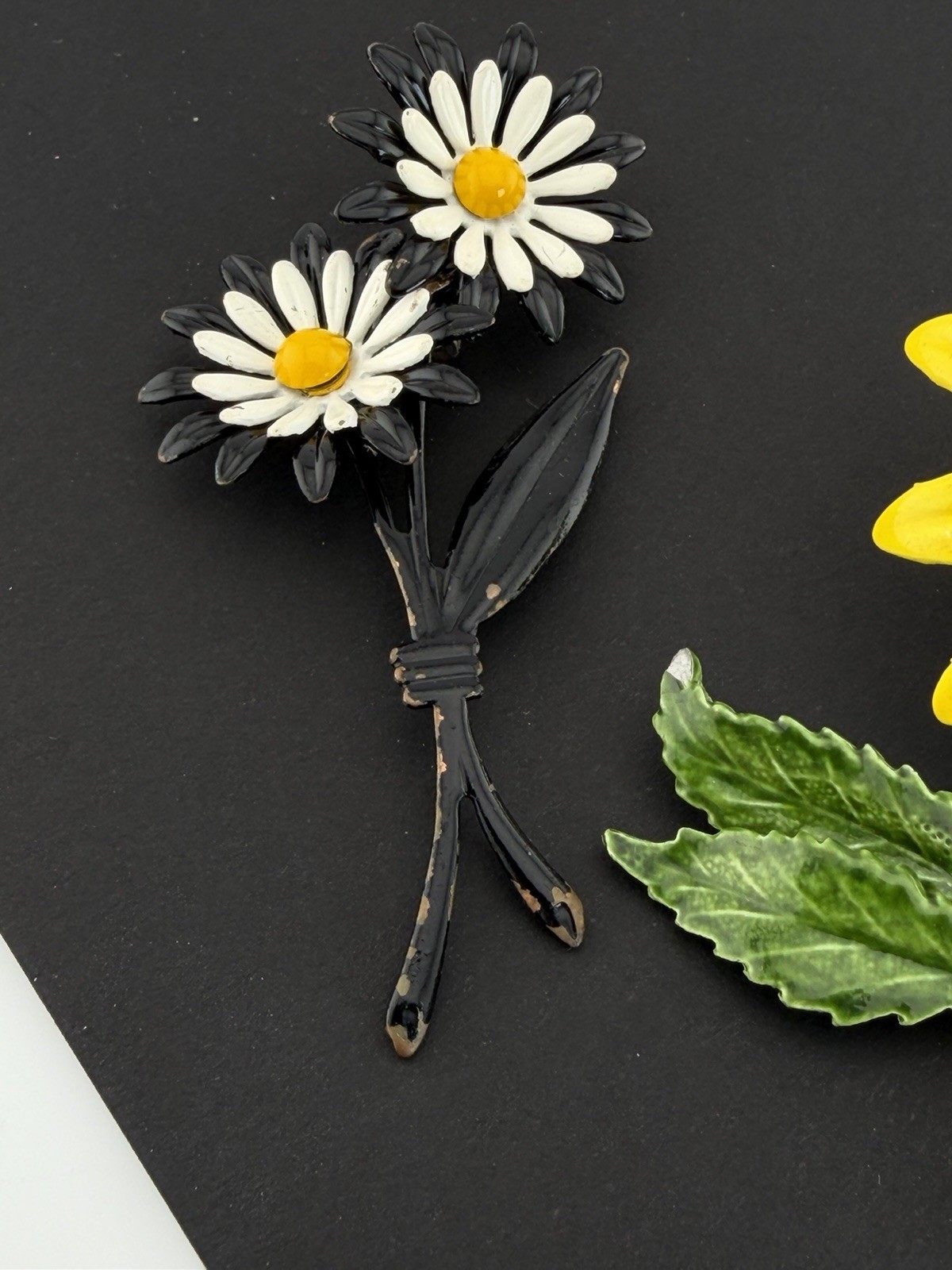 Vintage 1960s Enamel Flower Brooch Lot of 2 Black Yellow Pop Art Mod Retro Daisy