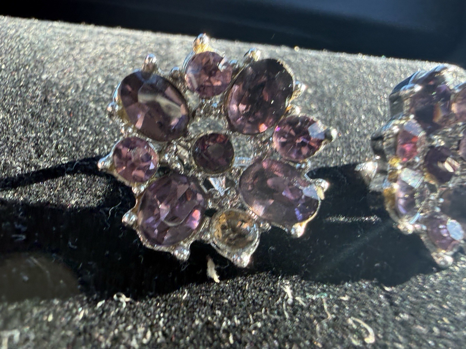 Vintage Purple Rhinestone Clip On Earrings Silver Tone Floral Cluster 1″ Jewelry