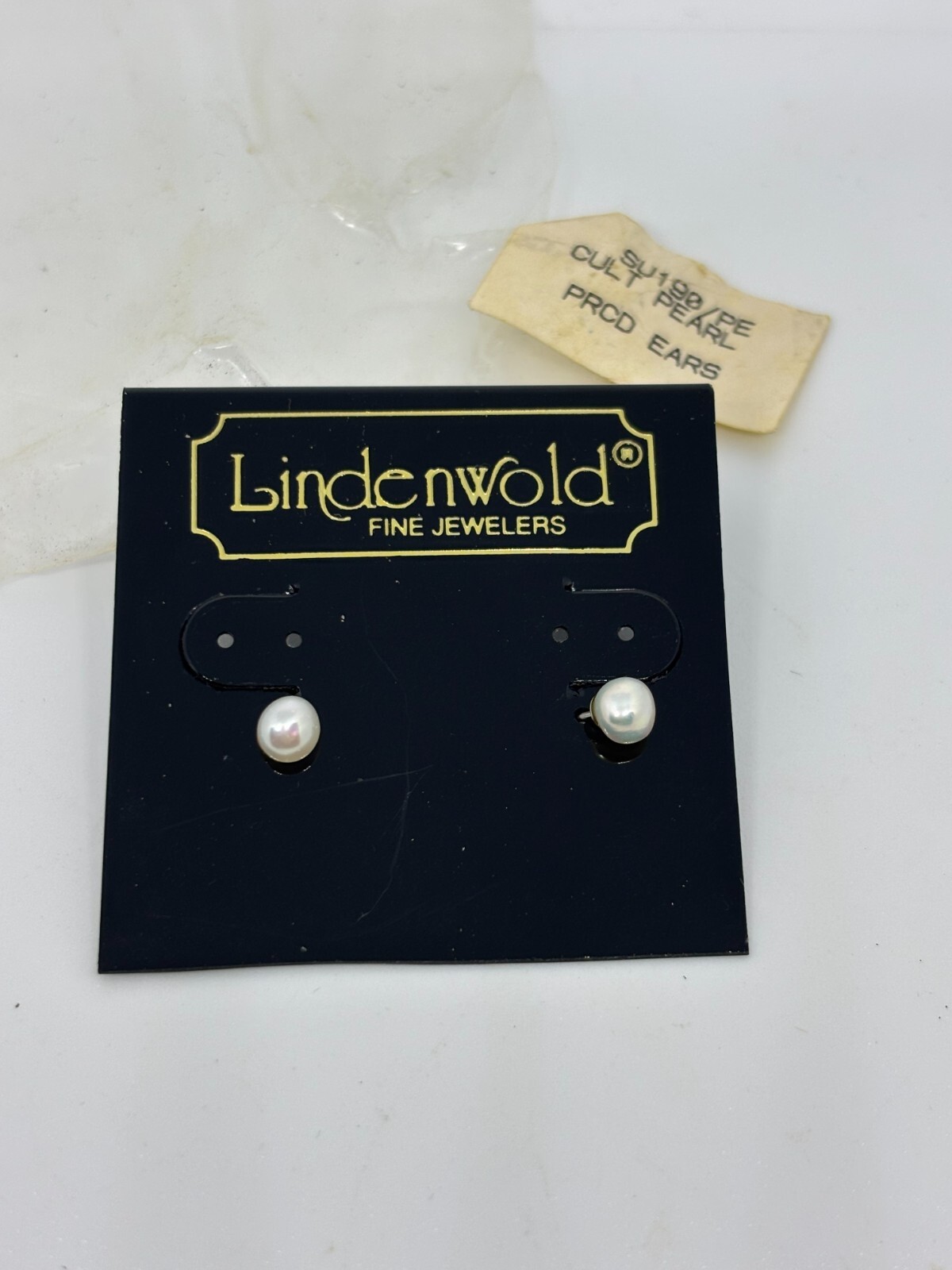 Vintage NOS Lindenwold Fine Jewlers Cultured White Pearl Stud Earring Pierced