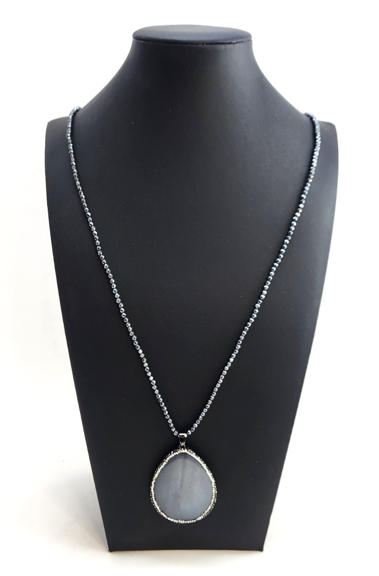 Vintage Joan Rivers Gray mother of Pearl and Rhinestone Pendant Necklace 33 in