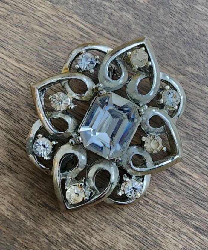 Vintage Flower Floral Star Brooches Lot of 9 Gold And Silver Tone Brushed