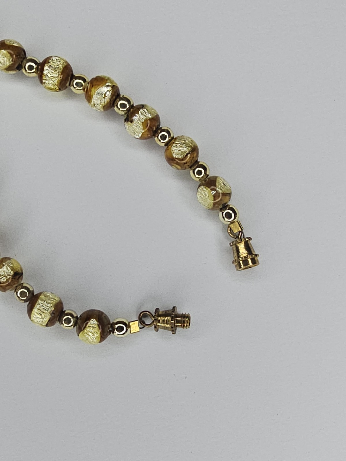 Vintage Murano Style Venetian Gold Foil Art Glass Bead Necklace 22″ Amber