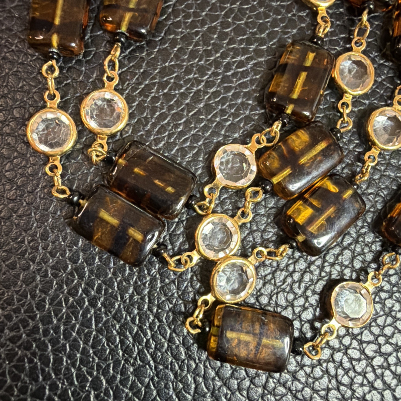 Vintage AUSTRIAN CRYSTAL USA – Clear Bezel Crystals w/glass beads 35” Necklace