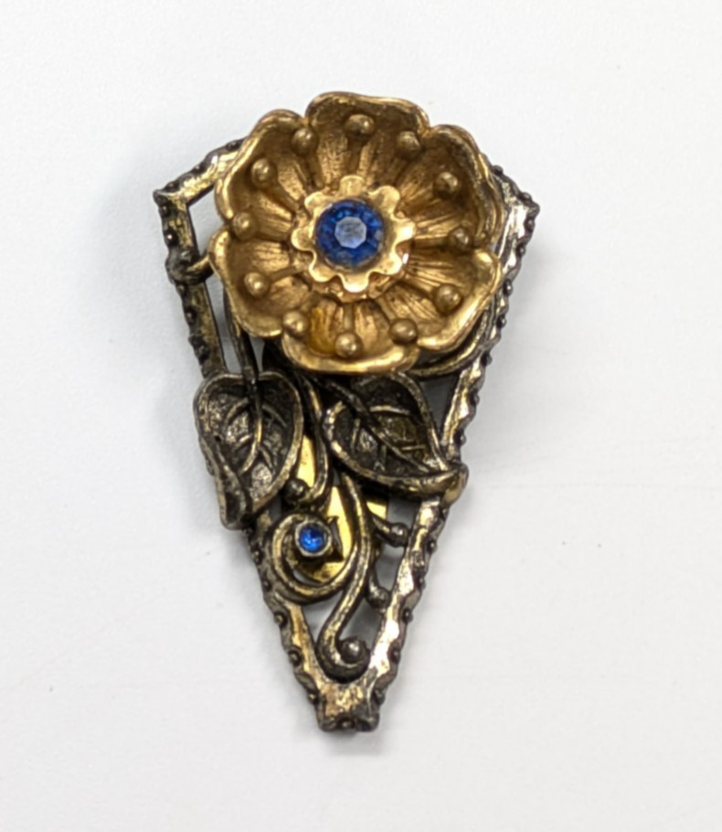 Vintage Openwork Gold & Silver Tone Floral Dress Fur Clip Blue Paste Rhinestones