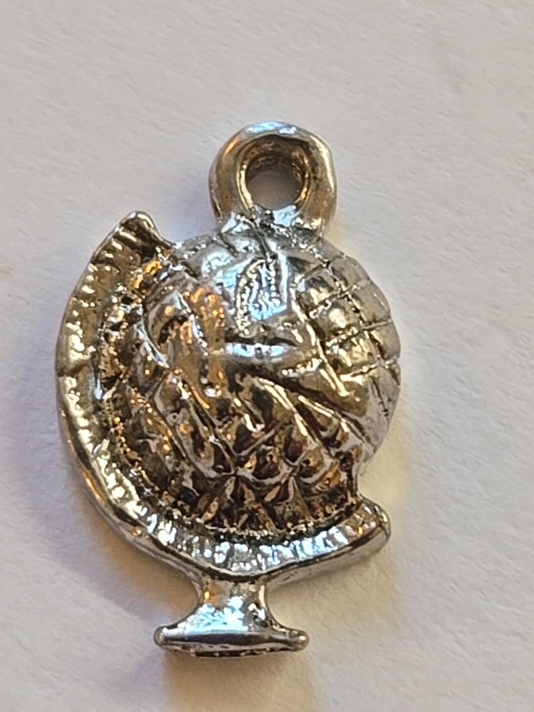 Sterling Silver ~ World Globe Charm ~ FLAT DAILY WEAR! ~ VINTAGE!