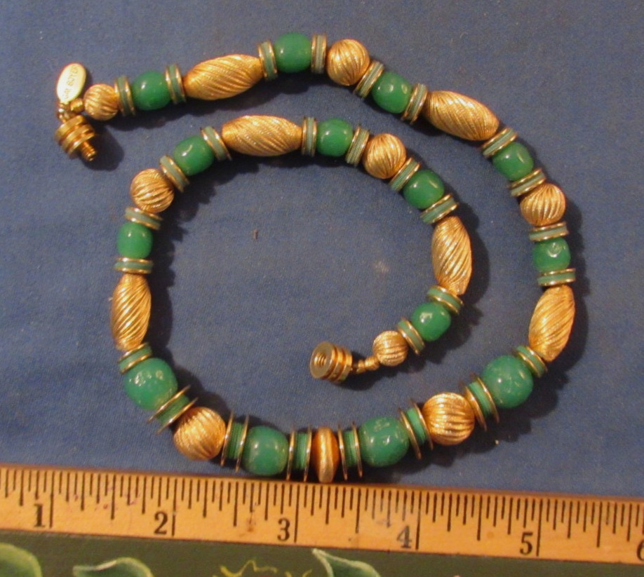 VINTAGE SIGNED GAY BOYER FAUX JADE WITH GOLD TONE SPACERS NECKLACE 31 ”
