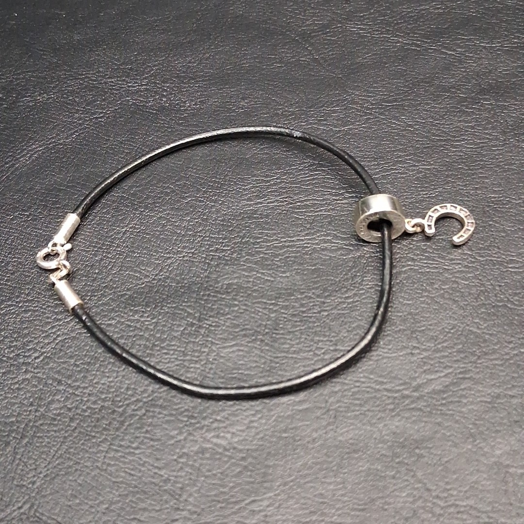 STERLING SILVER Blac Leather Cord Bracelet Whit Lucky Horseshoe Charm. 17.356