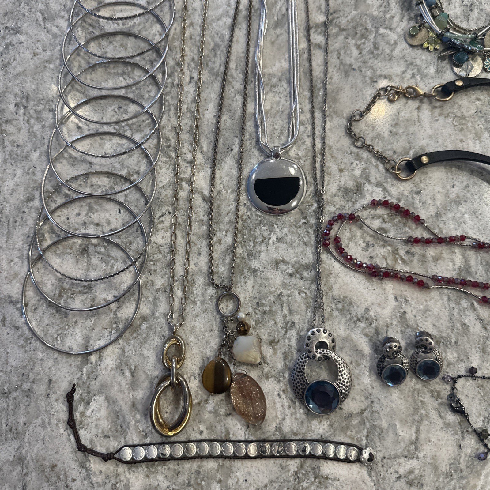 VTG TO NOW ESTATE JEWELRY LOT OF 40+ Pieces Lia Sophia Designer Gaudy Y2K