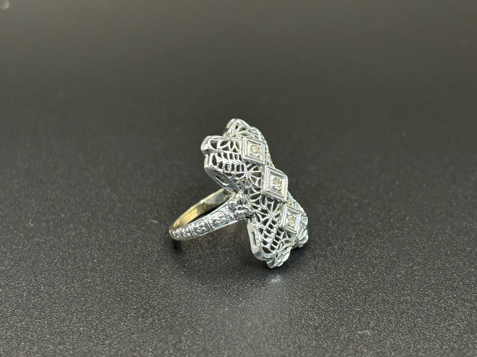 Vintage Filigree Art Deco Ring A&S 14K white gold size 3.5