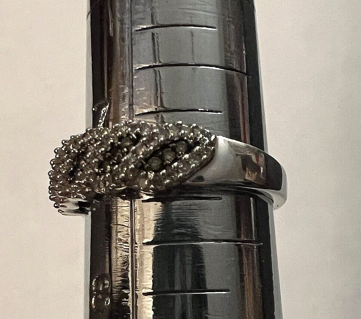 Vintage 10K White Gold White & Brown Diamond Ring Size 7