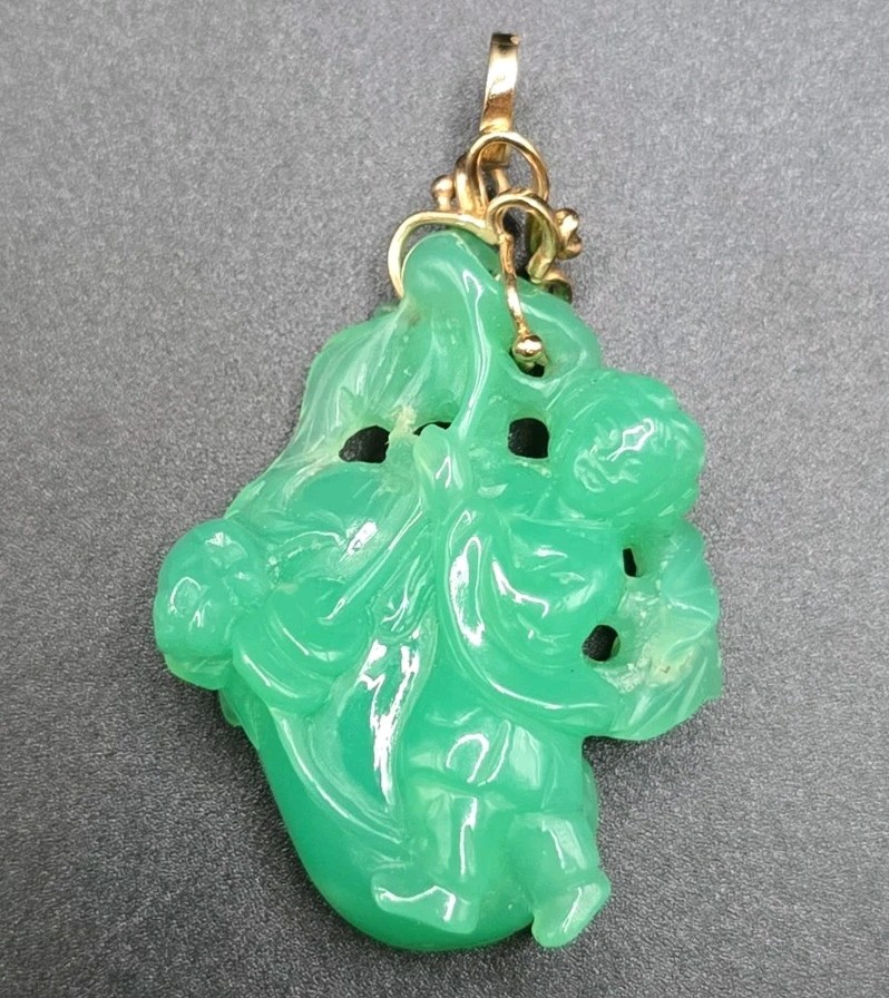 ​Vtg 14k Gold Carved Jade Pendant Scholar Child Scroll Basket Fine Estate 15g