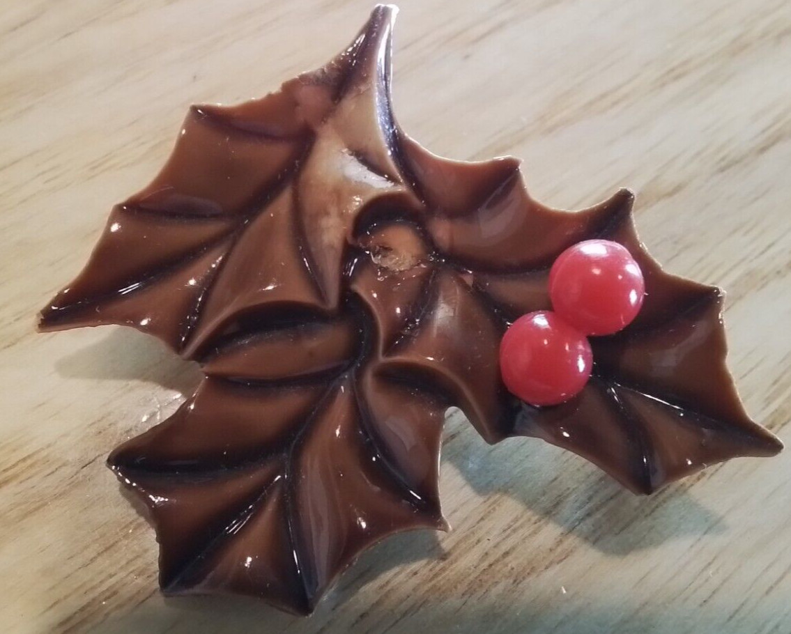 Vintage Holly Christmas Brooch Pin and earings set collectable