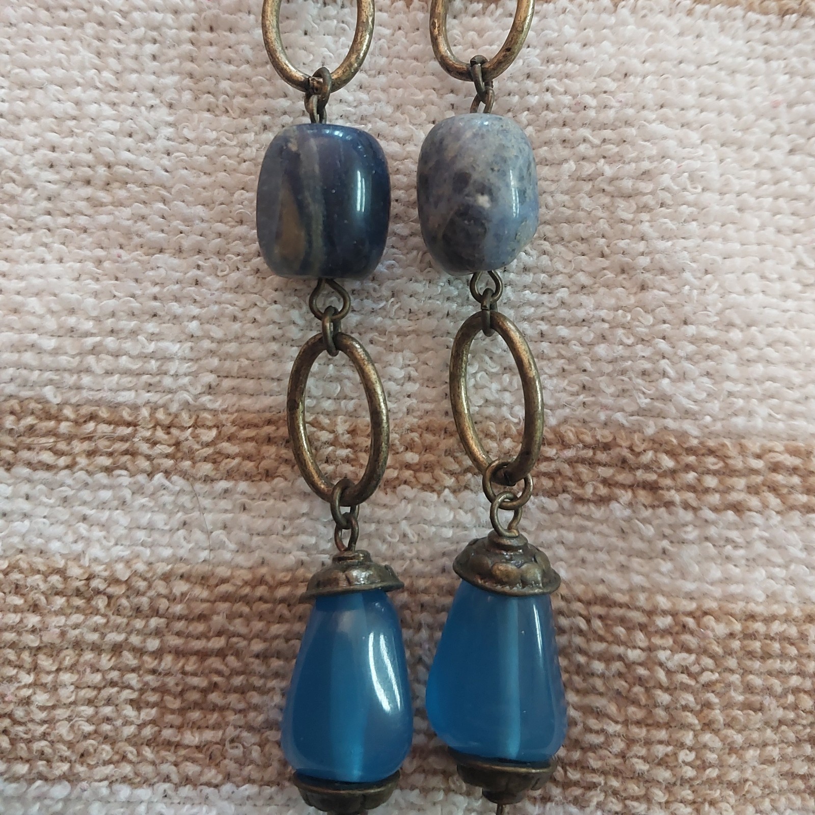 Vintage 90’s Y-Drop Necklace Blue & White Stones Faceted Sodalite & Acrylic