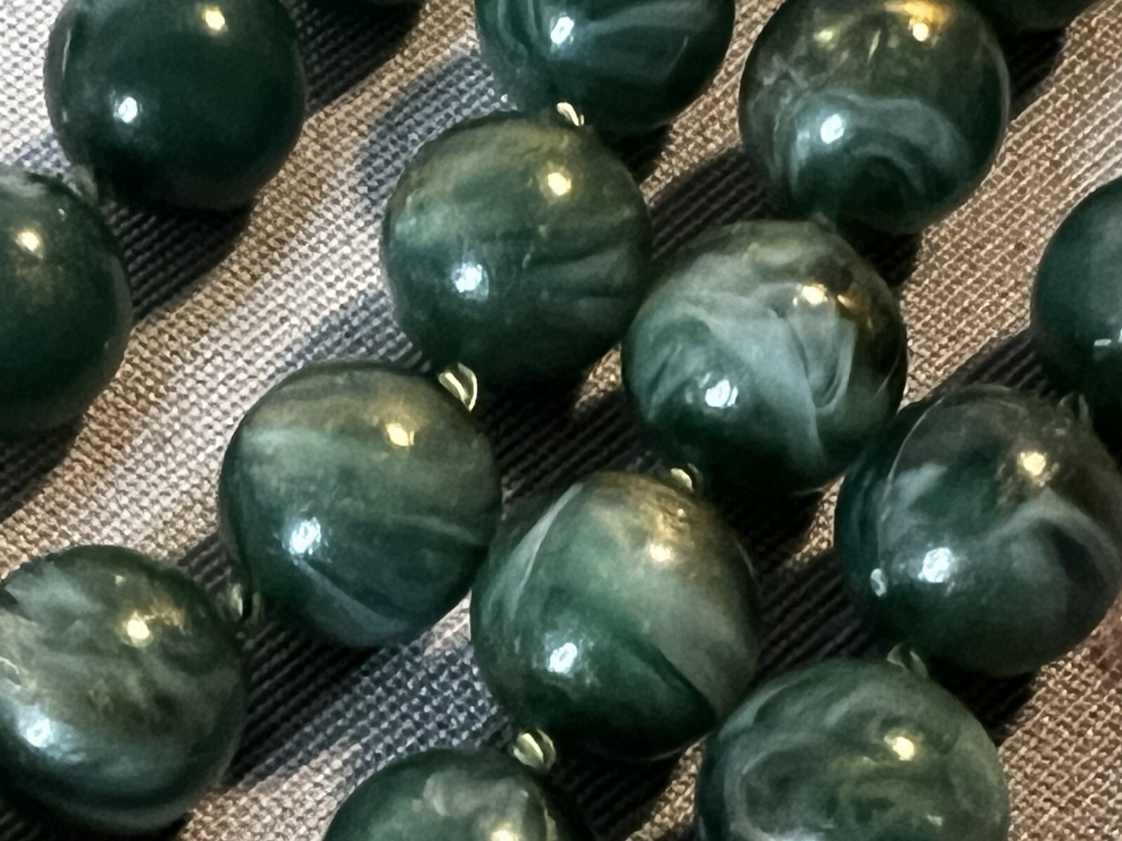 Vintage Faux Jade Marbled Green Beaded Necklace 22 Inches Long Single Strand