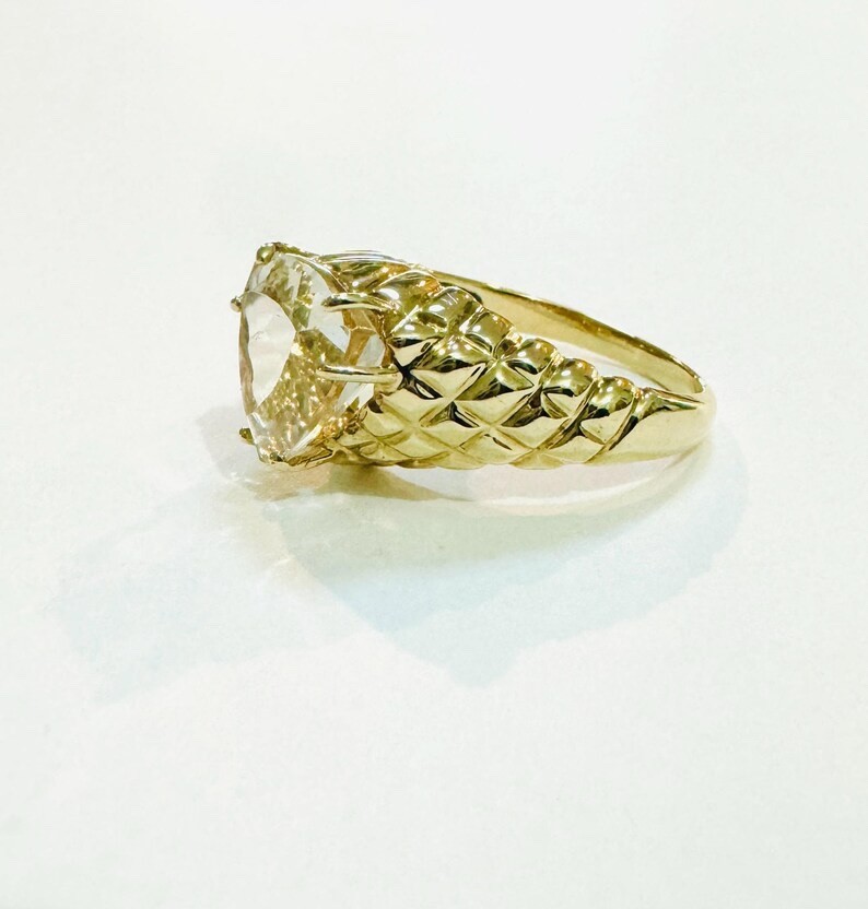 3ct 1980s Solid 10k Yellow Gold Trillion Natural White Quartz Statement Ring 7.5