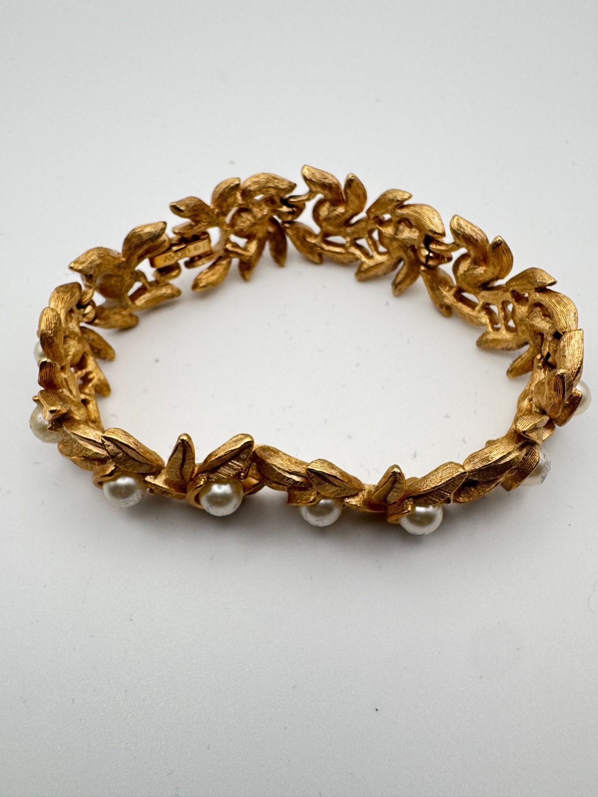 Vintage Avon Bracelet Evening Creation Gold Tone Faux Pearl Leaf Boxed 1971